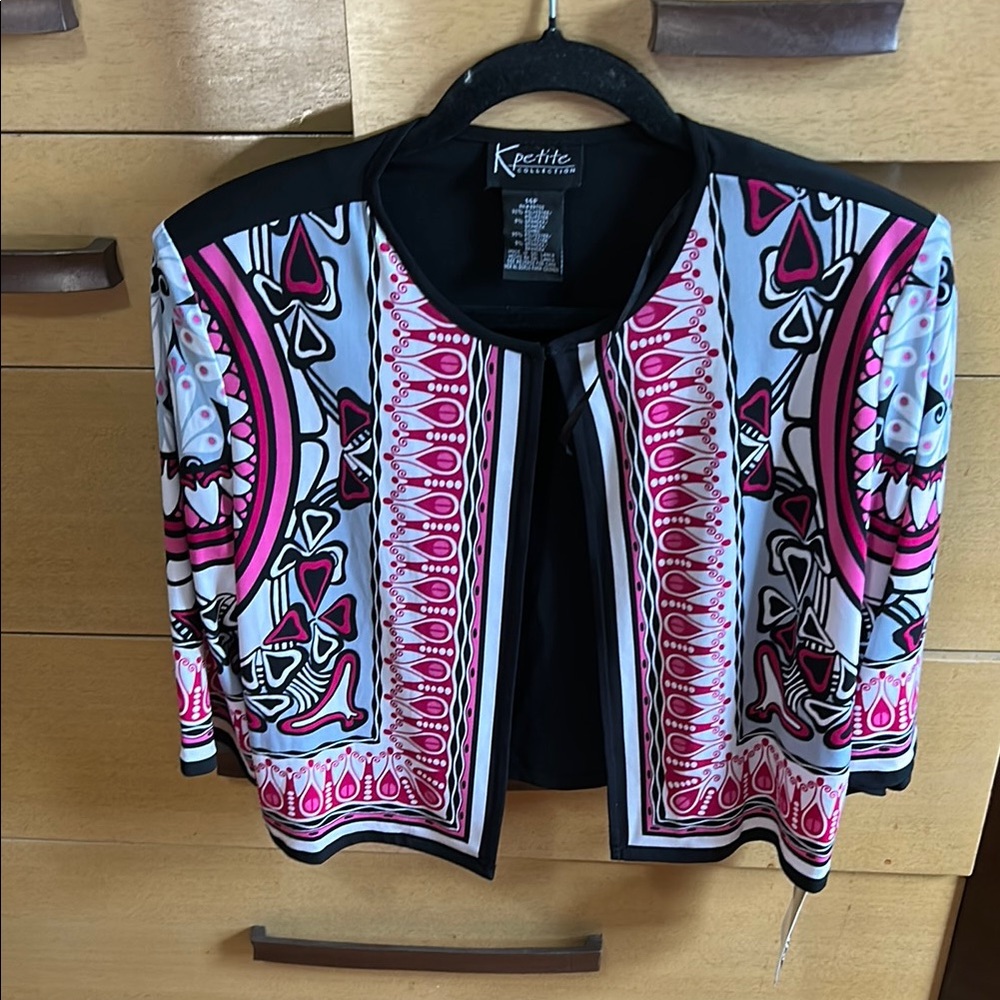K PETITE COLLECTION Pink and Black Blazer with Intricate Design size 14 p nwt
